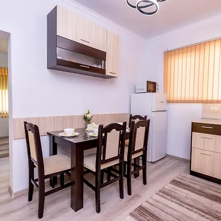 калинови Apartment Sandanski