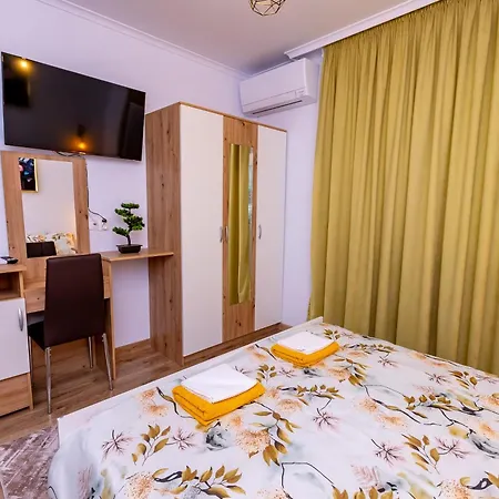 калинови Апартамент *