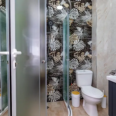 калинови Apartment *